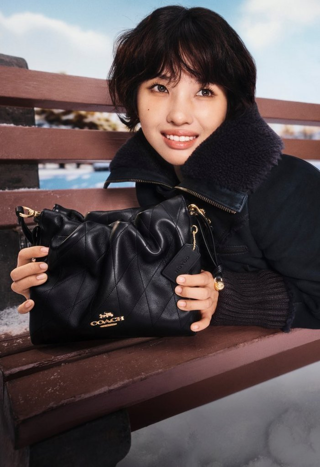 Seyeon Wearing Coach Outlet Faye Shoulder Bag With Quilting