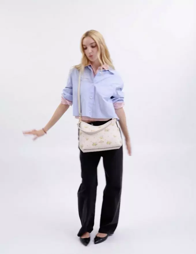 日本初の フローラル コレクション | COACH® Outlet 小物
