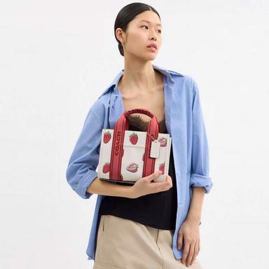 COACH OUTLET | コーチ公式アウトレットオンラインストア