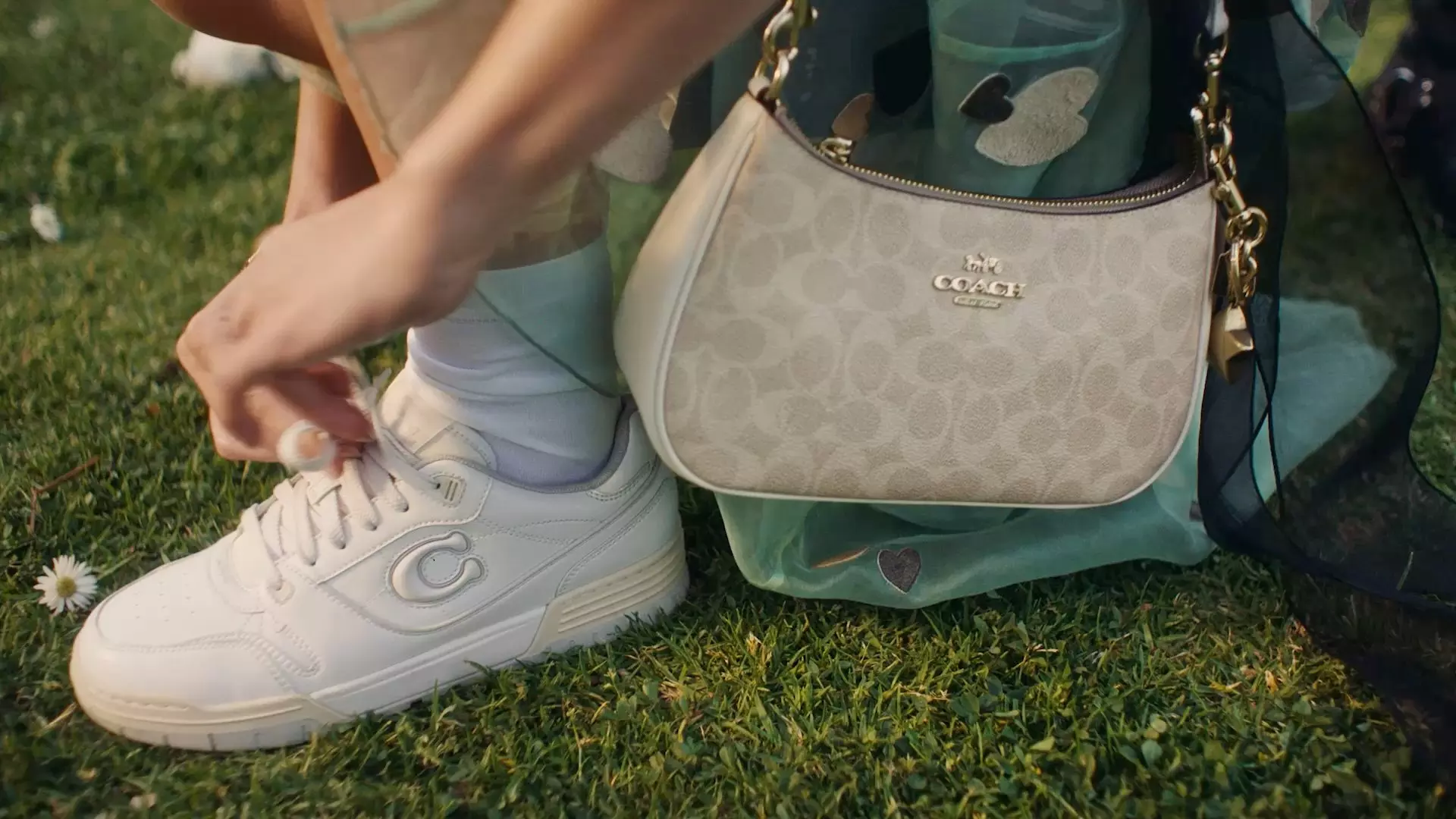 レディース | COACH コーチ公式アウトレットオンラインストア