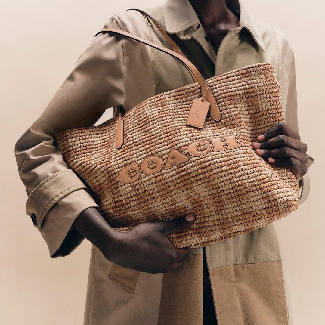 Coach クランチバッグ　値下げ中 公式】COACH – コーチ | ブルック フラップ チェーン バッグ